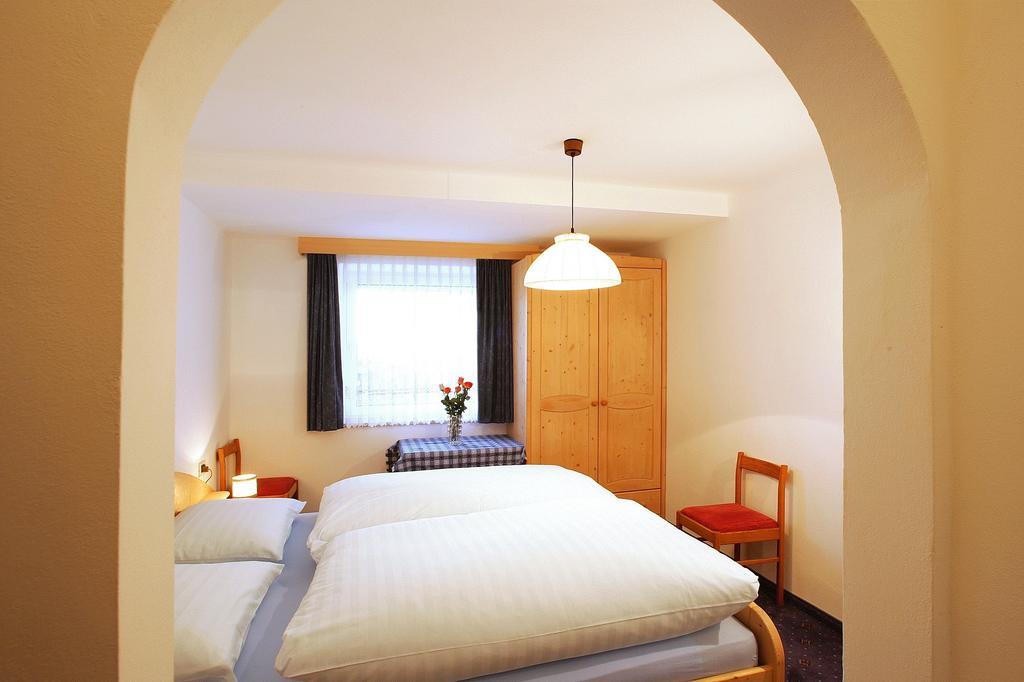 Apartments La Baita Santa Cristina Val Gardena Zimmer foto